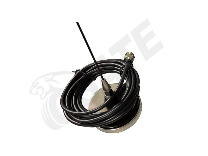 ANTENNA WITH CABLE
