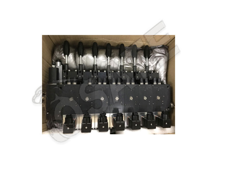 BOOM MULTI-WAY VALVE